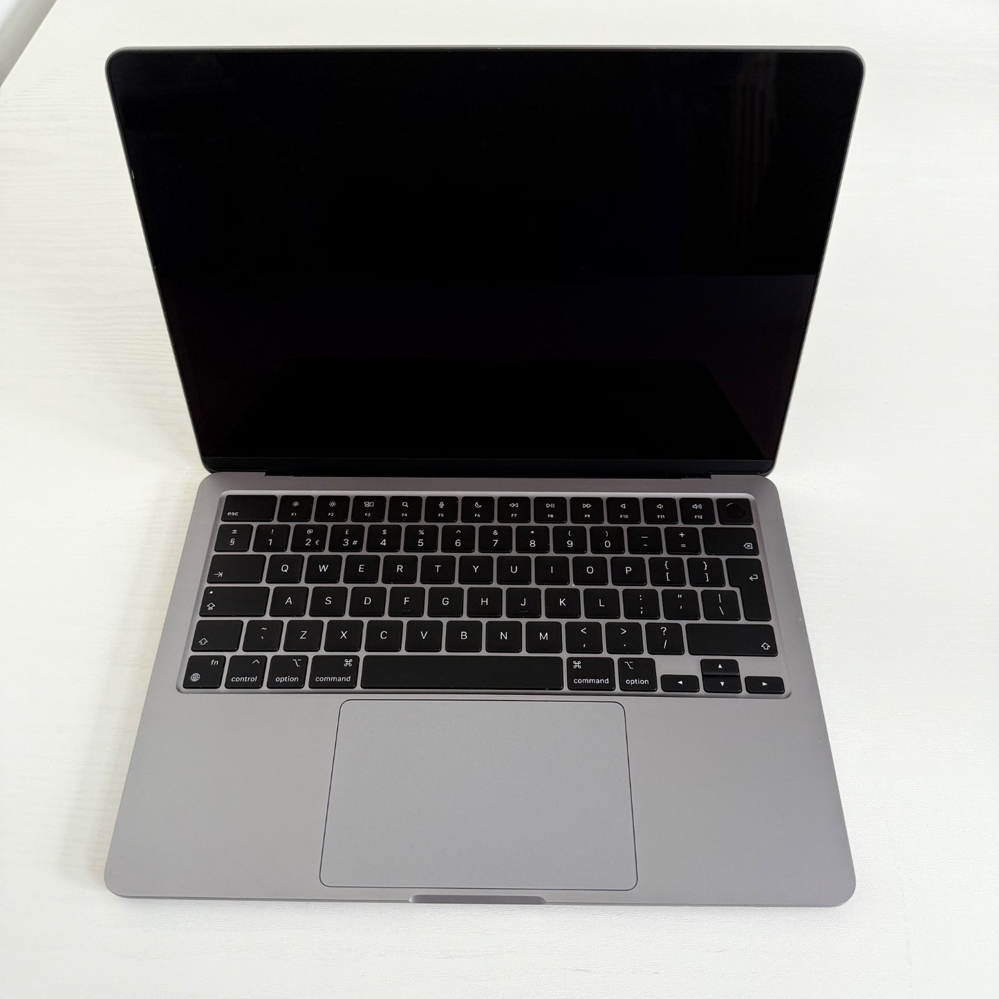 Refurbished MacBook Air 13" (2024) M3 | Space Grey | 512GB SSD