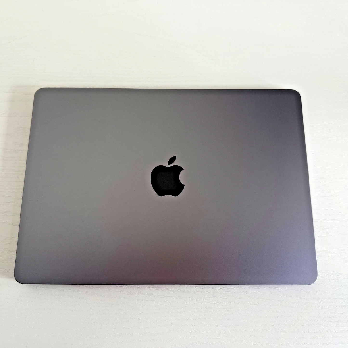 Refurbished MacBook Air 13" (2024) M3 | Space Grey | 512GB SSD