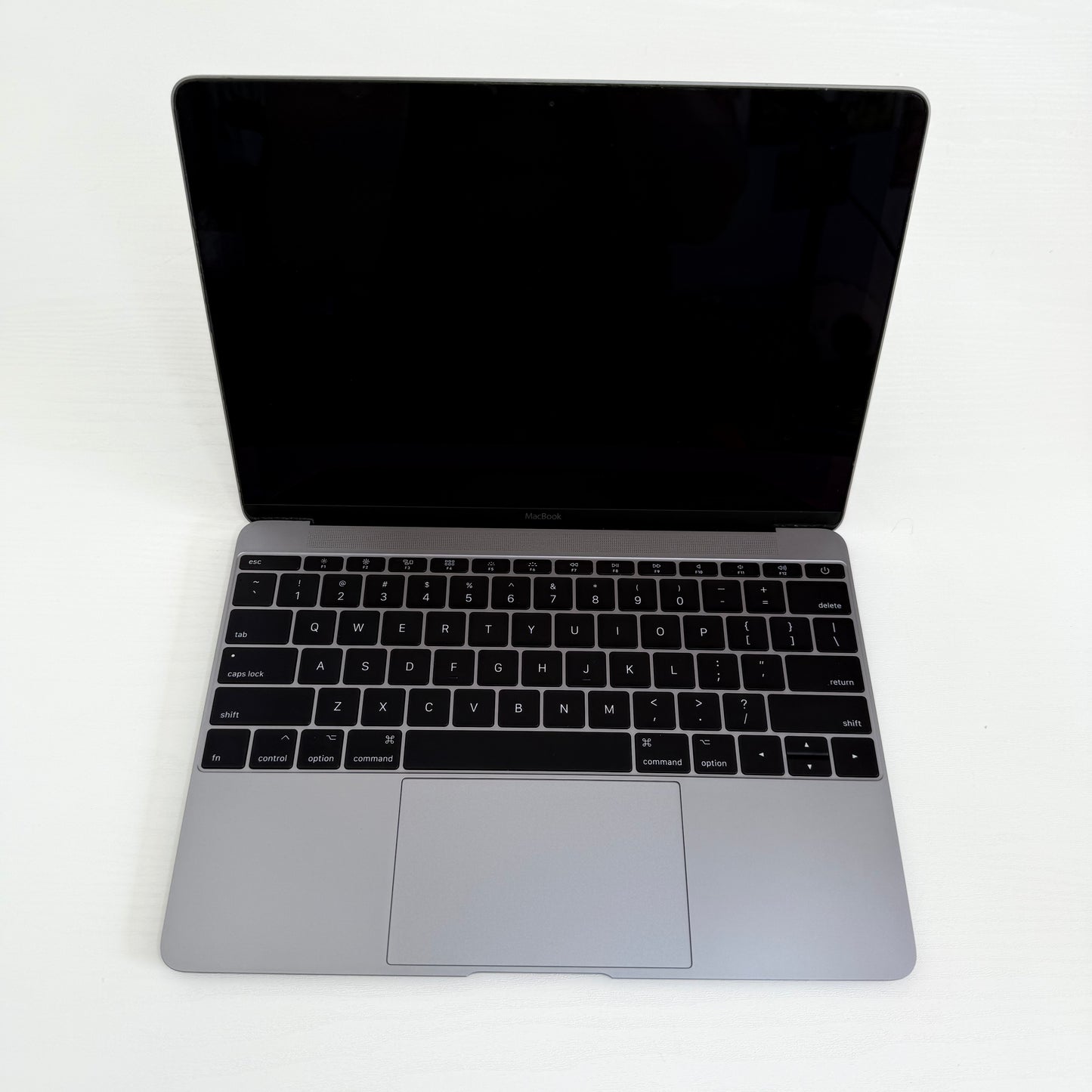 Apple MacBook 12" (2017) Intel Core M3 | 1.1GHz | 8GB RAM | 256GB SSD | Space Grey | GRADE C
