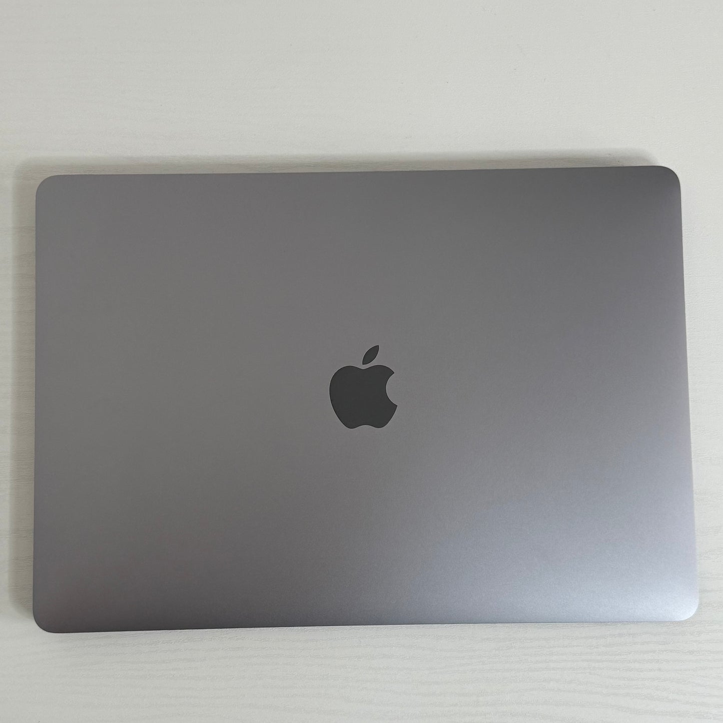 Apple MacBook Pro 13" (2022) M2 | 8-Core CPU 10-Core GPU | 8GB | 256GB | Space Gray | GRADE A