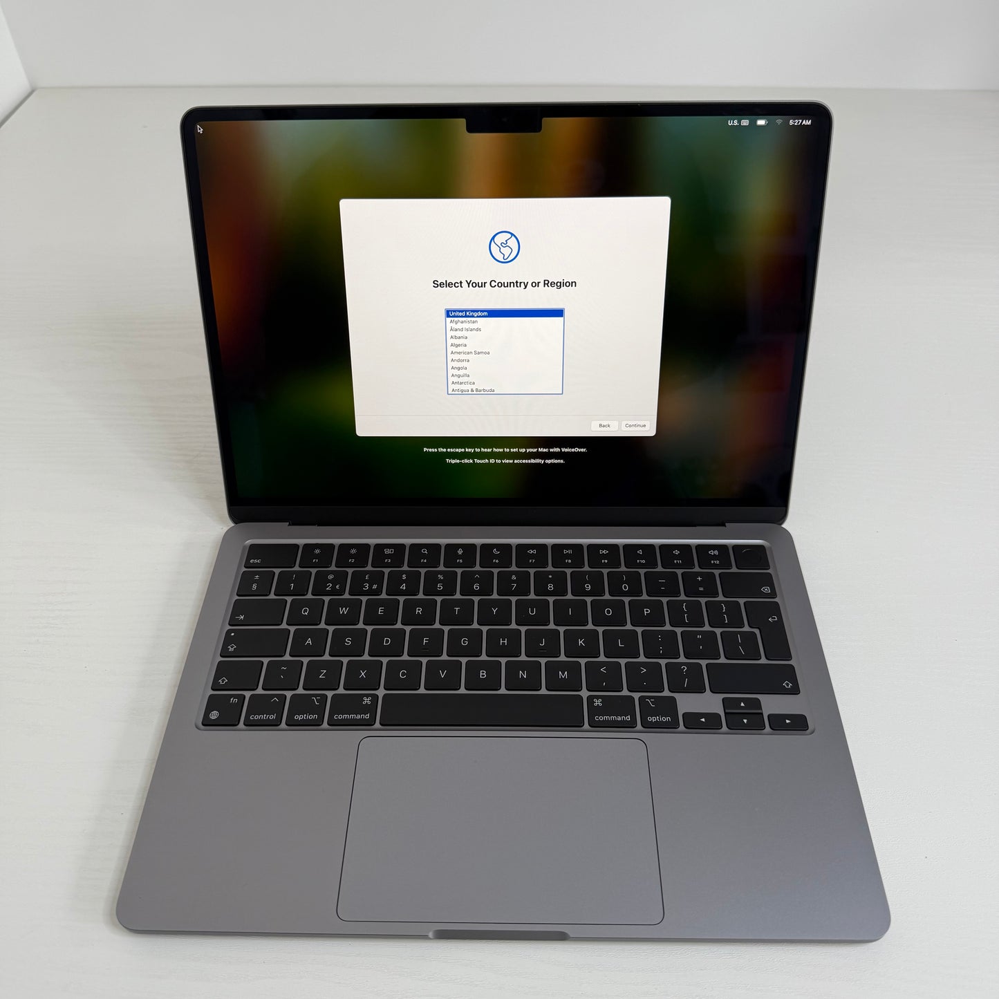 Apple MacBook Air 13" (2024) M3 | 8-Core CPU 10-Core GPU | 8GB|512GB | Space Gray | GRADE A
