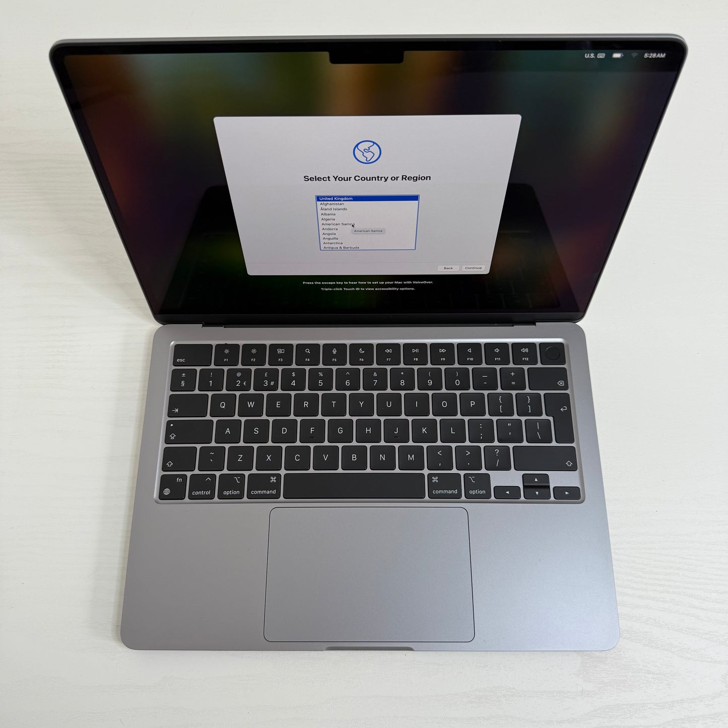 Apple MacBook Air 13" (2024) M3 | 8-Core CPU 10-Core GPU | 8GB|512GB | Space Gray | GRADE A