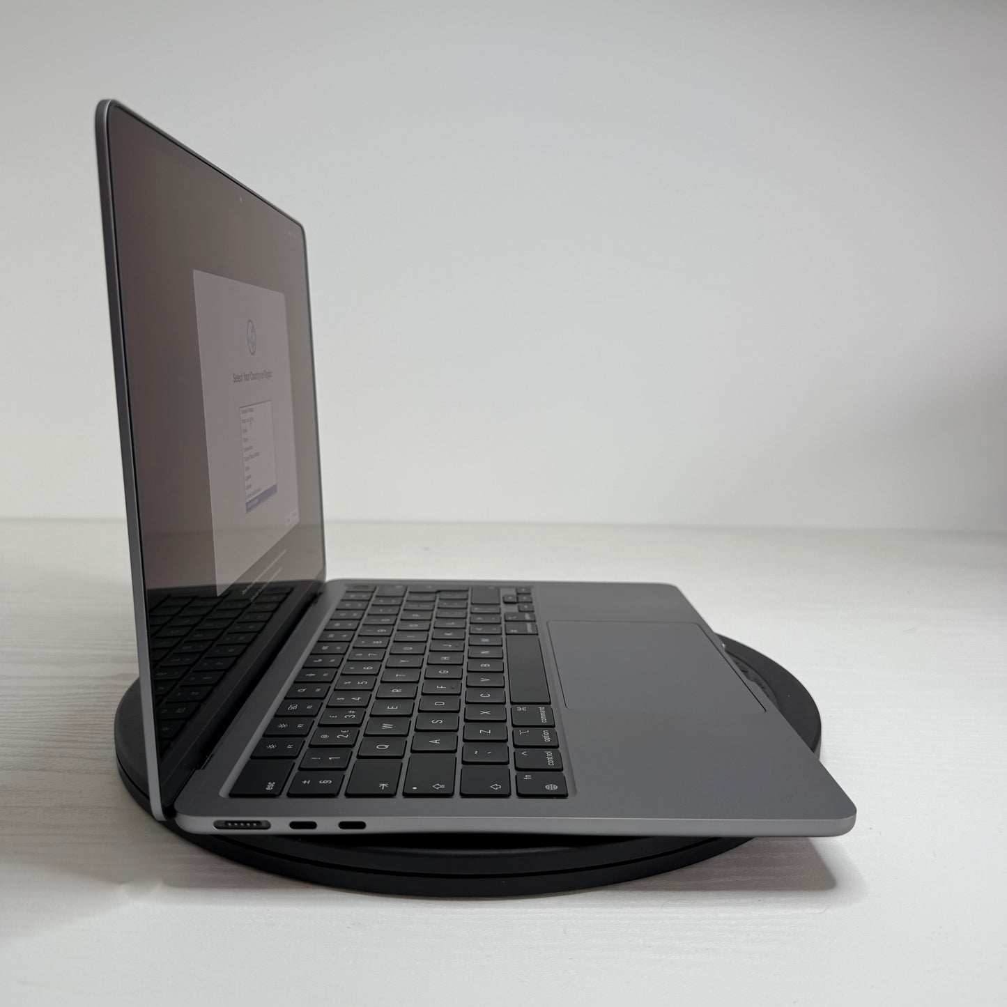 Apple MacBook Air 13" (2024) M3 | 8-Core CPU 10-Core GPU | 8GB | 512GB | Space Grey | GRADE C