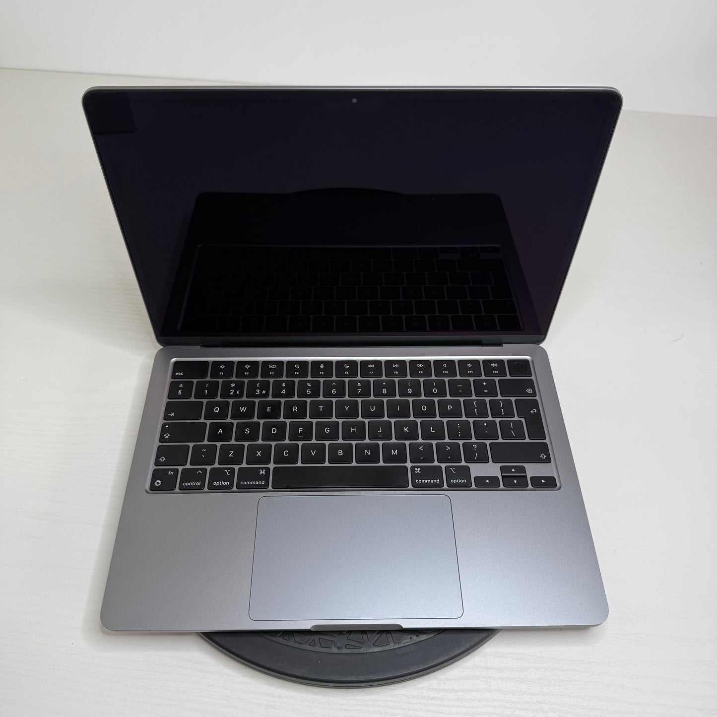 Apple MacBook Air 13" (2024) M3 | 8-Core CPU 10-Core GPU | 8GB | 512GB | Space Grey | GRADE C