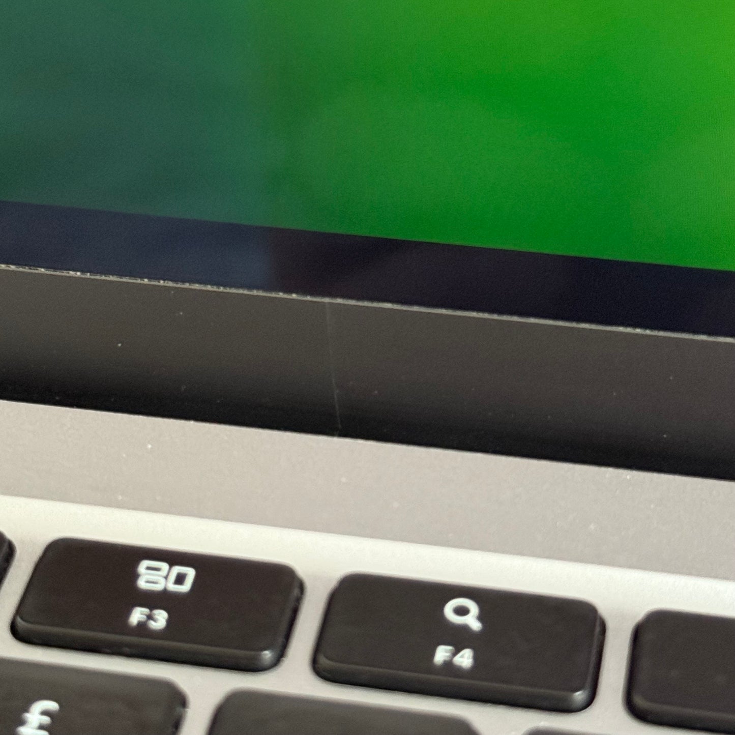 Apple MacBook Air 13" (2020) M1 | 8-Core CPU 8-Core GPU | 8GB | 512GB | Space Grey | GRADE B