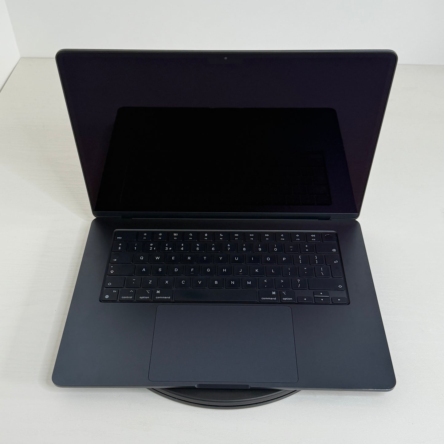 Apple MacBook Air 15" (2023) M2 | 8-Core CPU 10-Core GPU | 8GB |512GB | Midnight | GRADE B