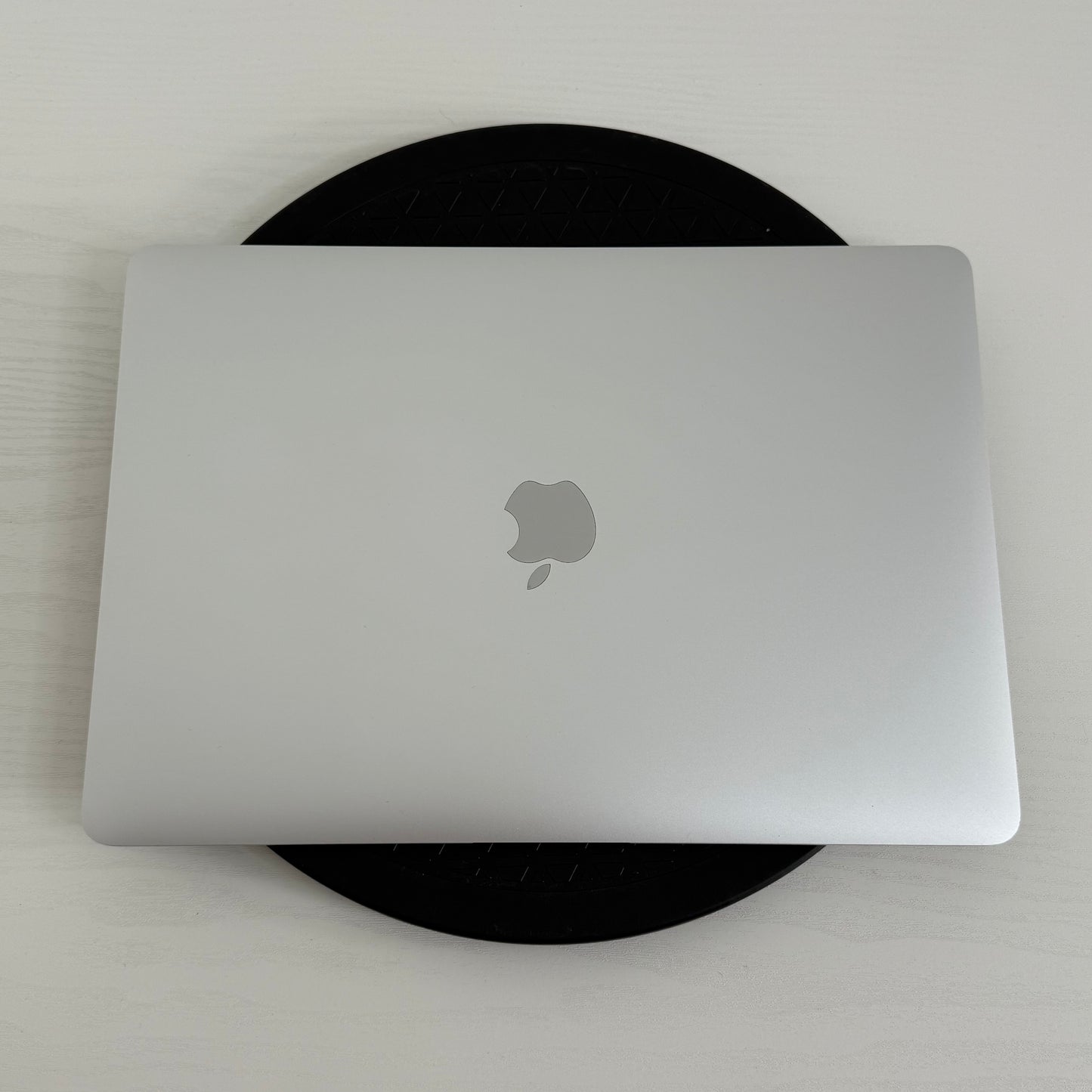 Apple MacBook Air 13β³ (2020) | 10th Gen Intel Core i5 | 8GB | 512GB SSD | Silver | GRADE B