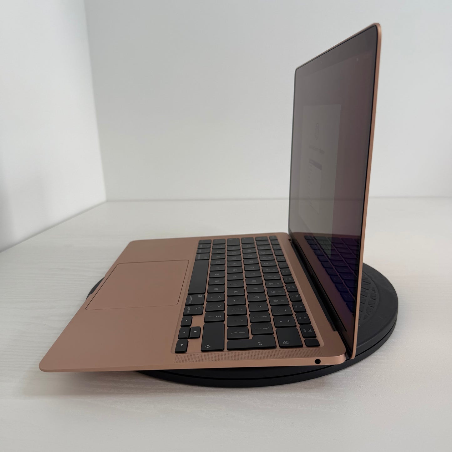 Apple MacBook Air 13" (2020) | 10th Gen i5 | 8GB | 512GB SSD | Rose Gold | GRADE B