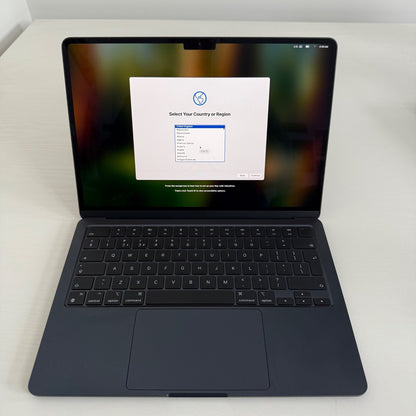 Apple MacBook Air 13" (2024) M3 | 8-Core CPU 10-Core GPU | 16GB | 512GB | Midnight | GRADE A