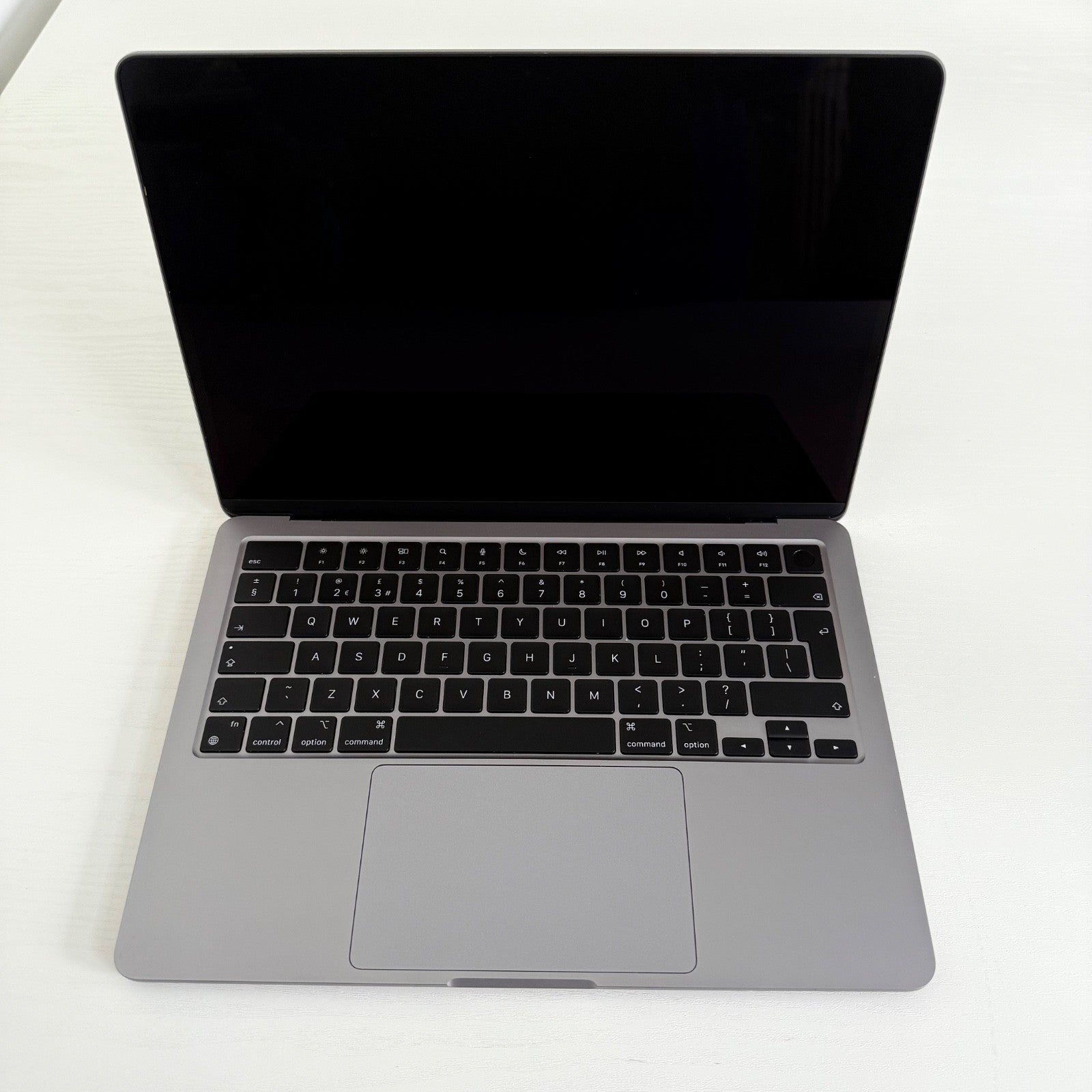 Refurbished MacBook Air 13" (2024) M3 | Space Grey | 512GB SSD