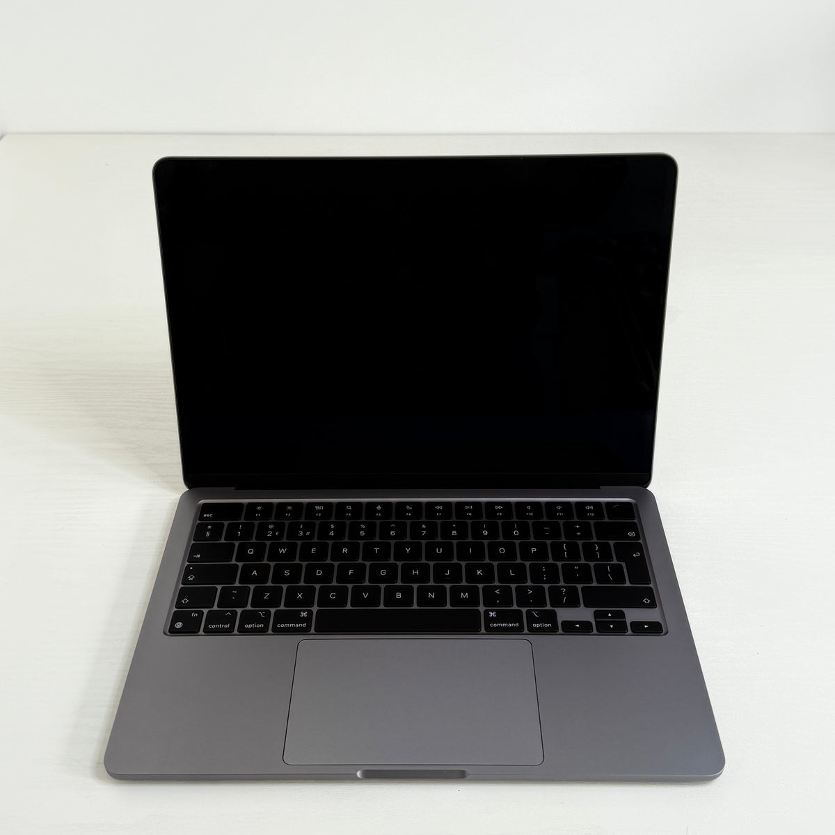 Apple MacBook Air 13-inch (2024) M3 8-Core CPU 10-Core GPU 8GB RAM 512GB SSD Space Grey Grade A refurbished MacBook, Phone check Certified, lightweight design with Liquid Retina display shown on setup screen