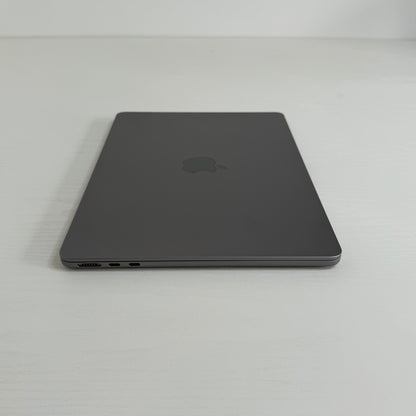 Apple MacBook Air 13" (2024) M3 | 8-Core CPU 10-Core GPU | 8GB|512GB | Space Gray | GRADE A