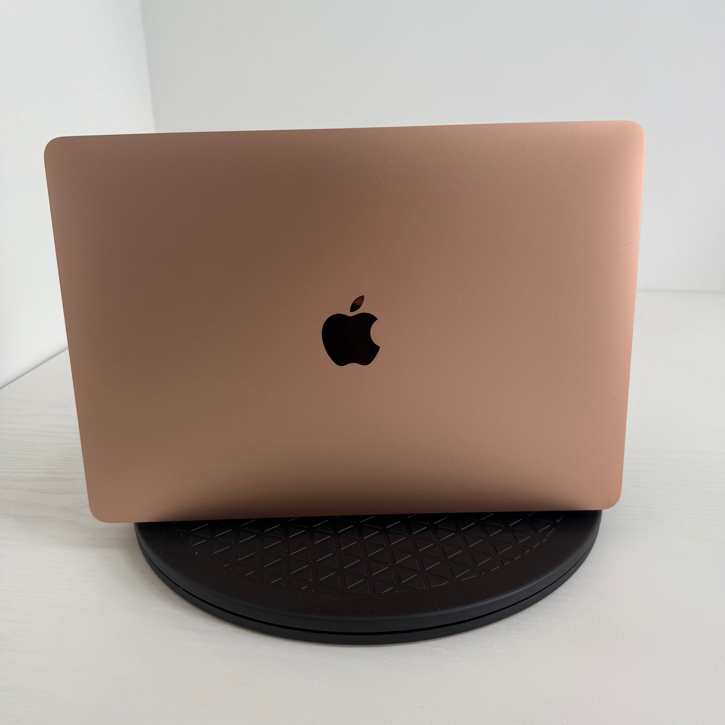 Apple MacBook Air 13" (2020) | 10th Gen i5 | 8GB | 512GB SSD | Rose Gold | GRADE B
