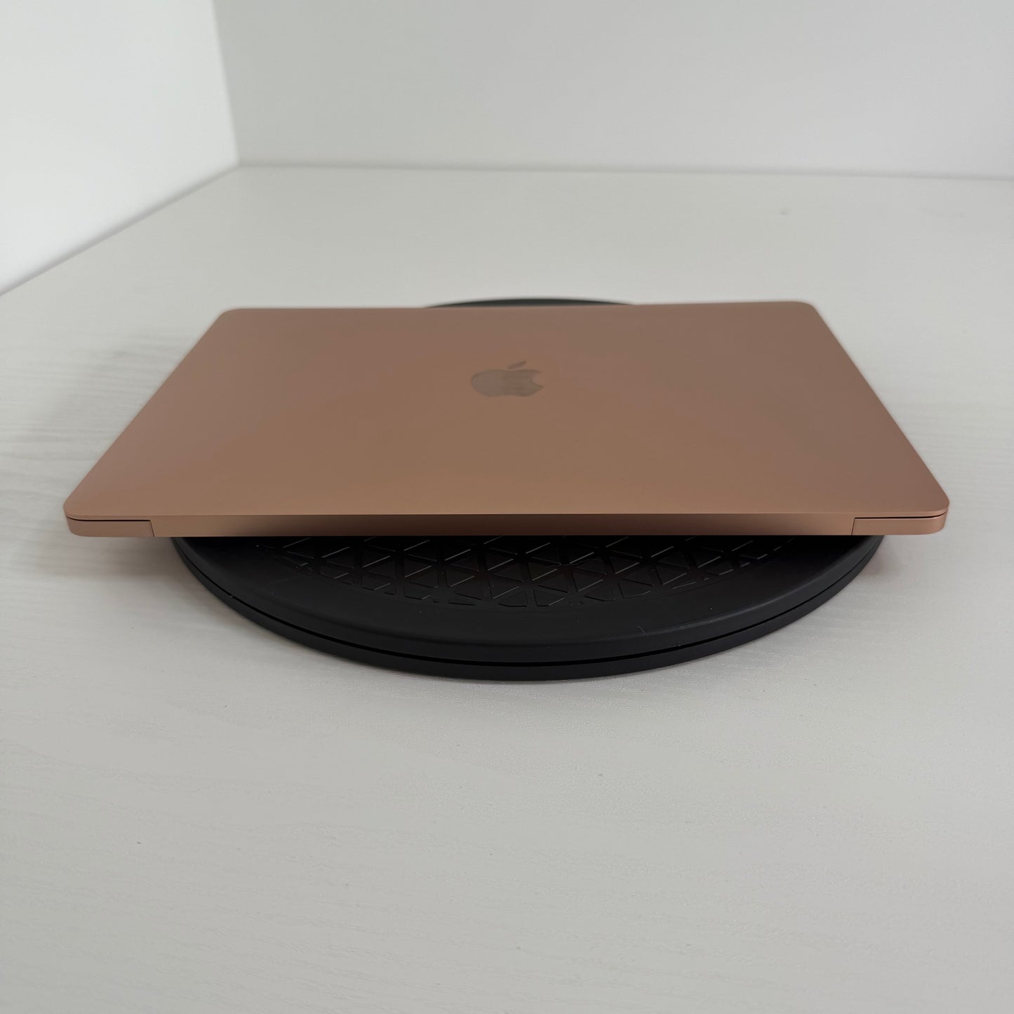 Apple MacBook Air 13" (2020) | 10th Gen i5 | 8GB | 512GB SSD | Rose Gold | GRADE B