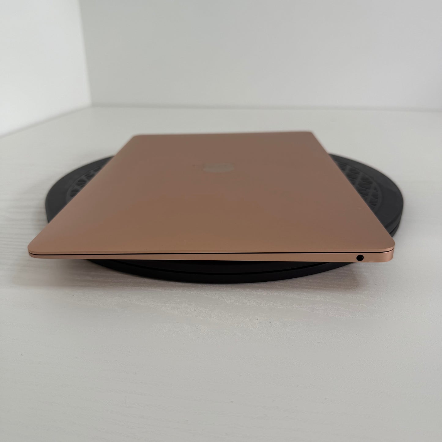 Apple MacBook Air 13" (2020) | 10th Gen i5 | 8GB | 512GB SSD | Rose Gold | GRADE B