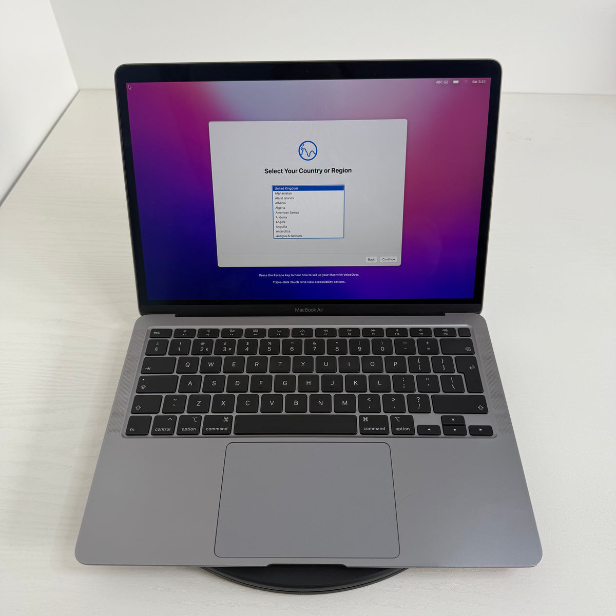 Apple MacBook Air 13-inch (2020) with 10th Gen Intel Core i5 processor, 8GB RAM, 512GB SSD in Space Grey Grade B refurbished laptop with Retina display and Phone check Certified quality