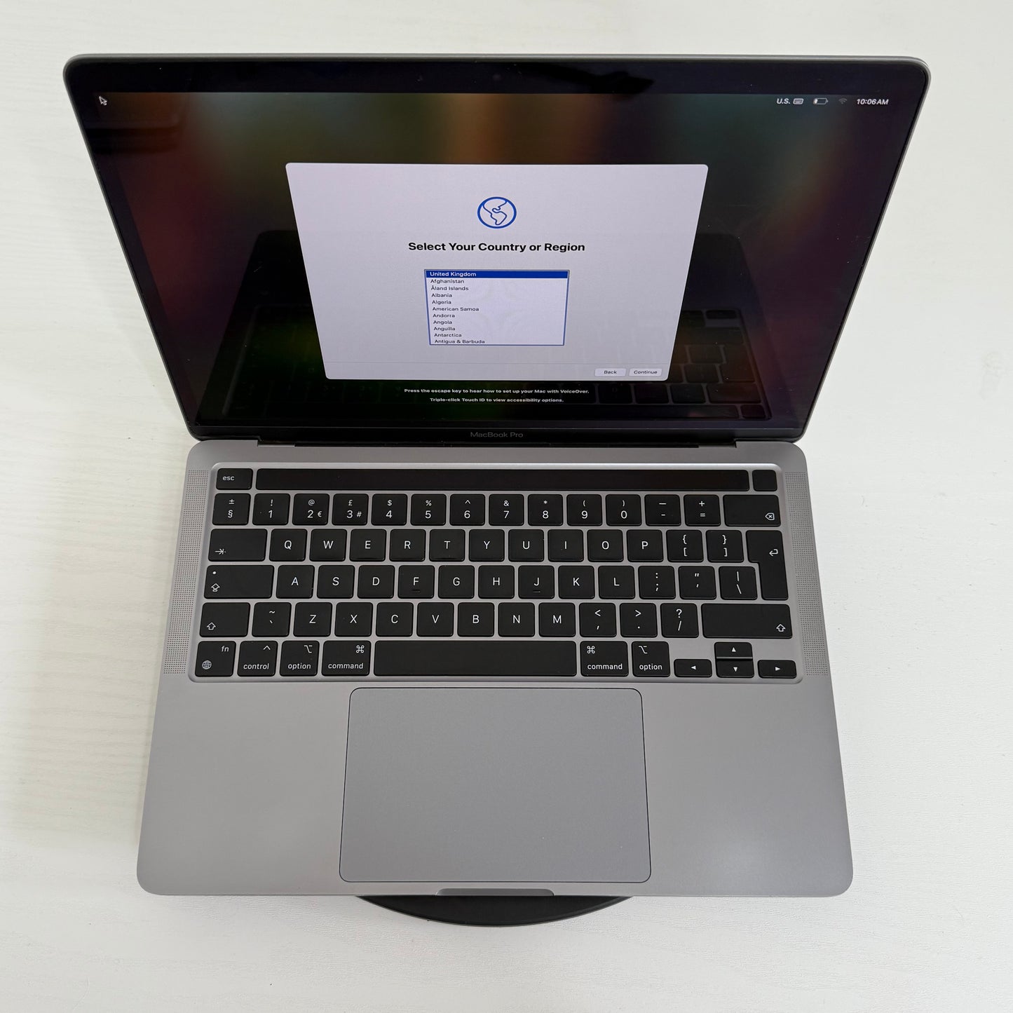 Apple MacBook Pro 13" (2020) M1 | 8-Core CPU 8-Core GPU | 16GB | 1TB SSD | Grey | GRADE B