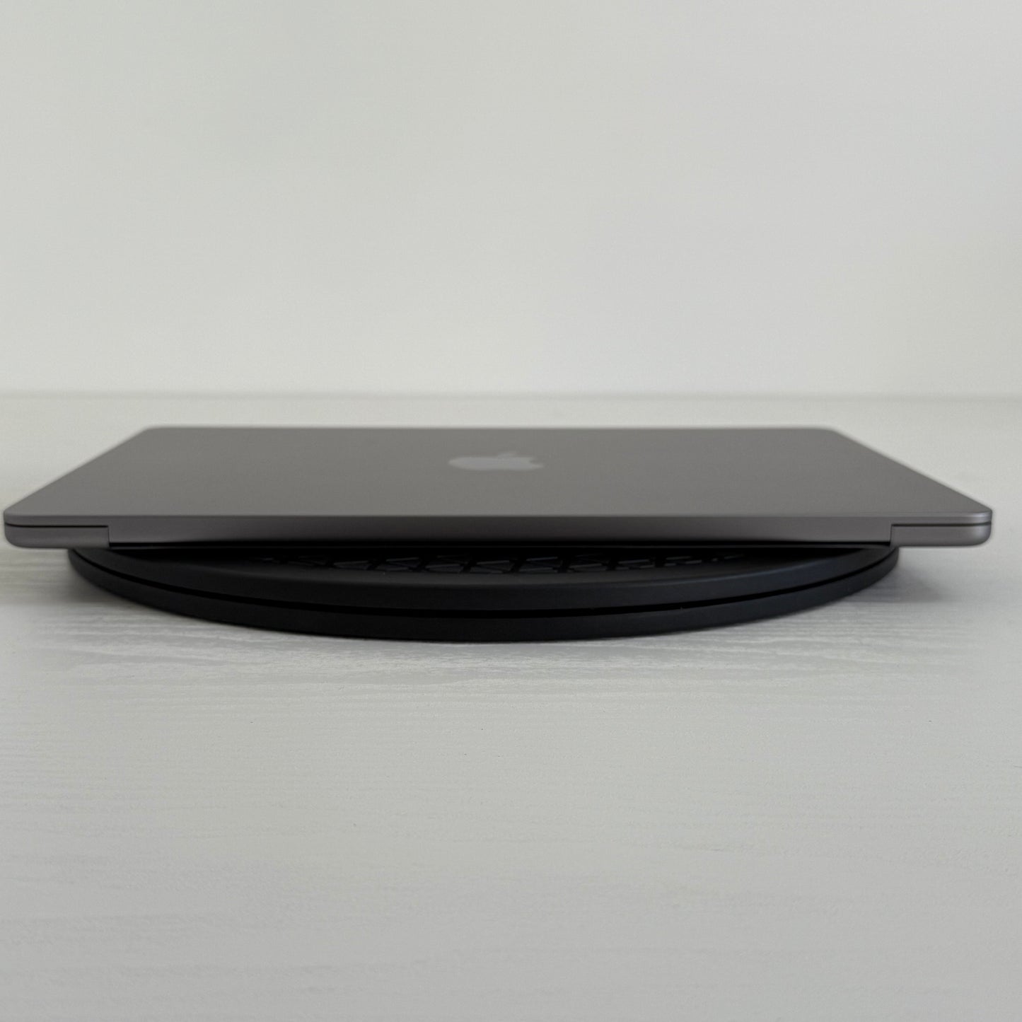 Apple MacBook Air 13" (2022) M2 | 8-Core CPU 8-Core GPU | 8GB | 256GB | Grey | GRADE B