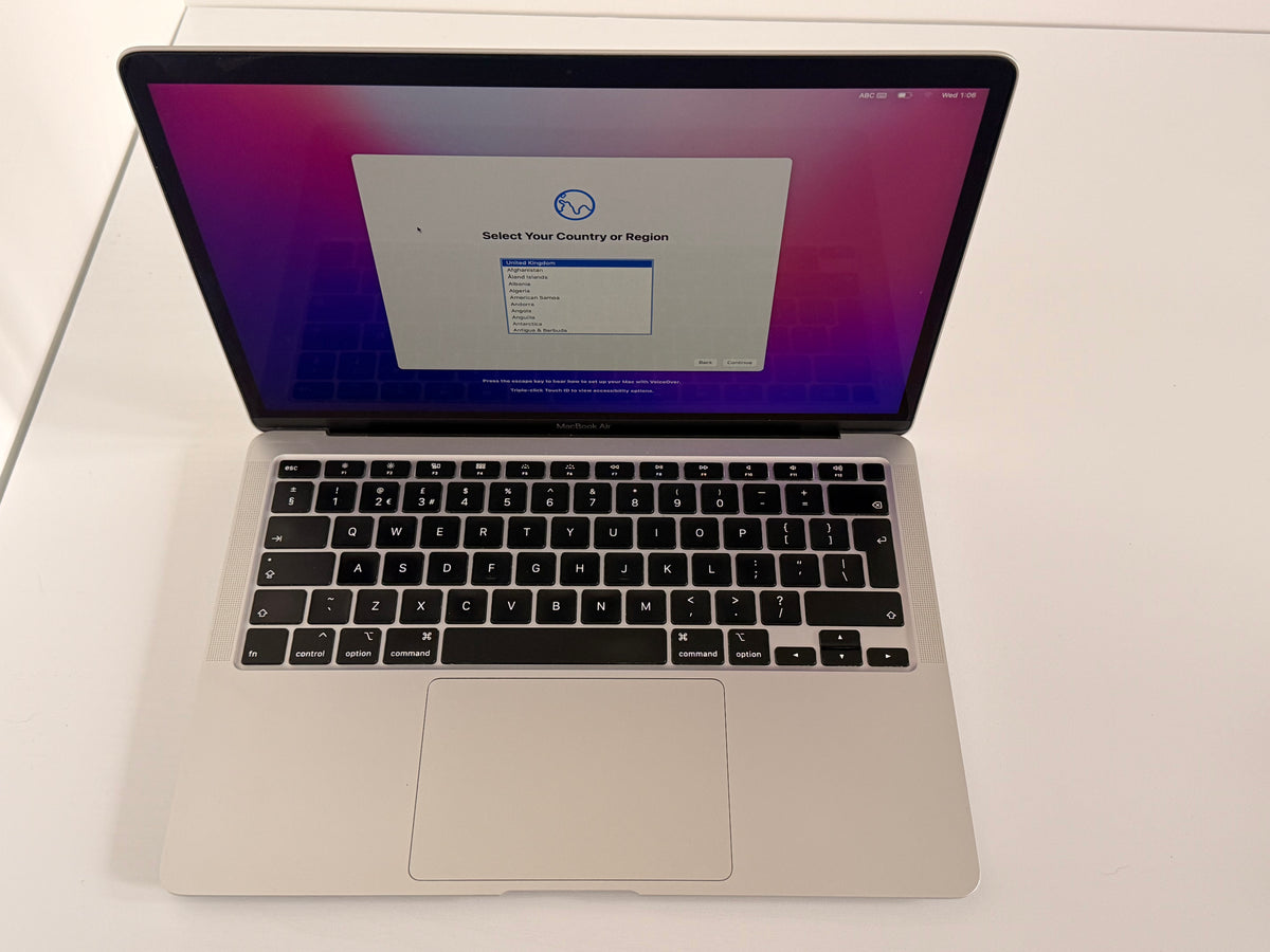 Apple MacBook Air 13-inch (2020) 10th Gen Intel Core i5 8GB RAM 512GB SSD Silver Grade A refurbished MacBook laptop with Retina display, slim aluminum design, and Phone check Certified quality assurance