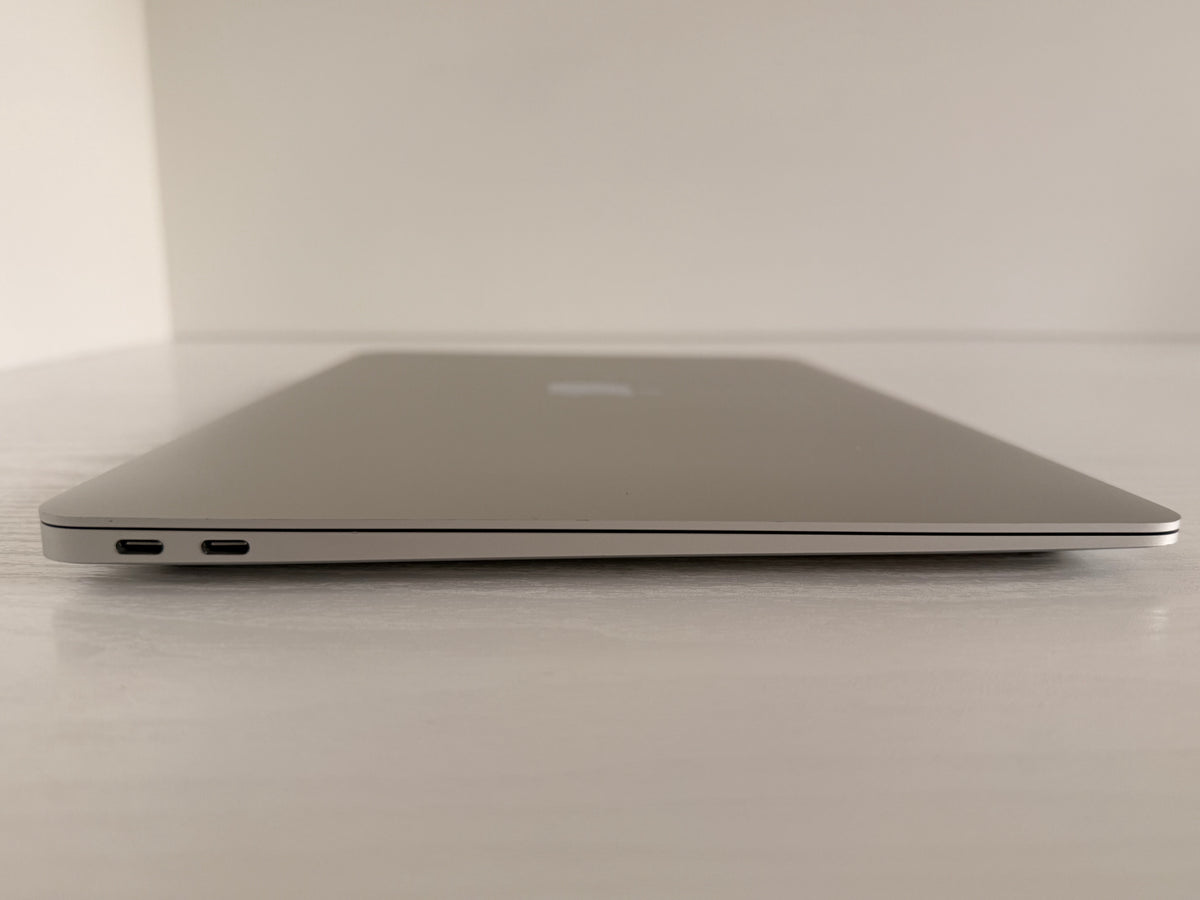 Apple MacBook Air 13-inch (2020) 10th Gen Intel Core i5 8GB RAM 512GB SSD Silver Grade A refurbished MacBook laptop with Retina display, slim aluminum design, and Phone check Certified quality assurance