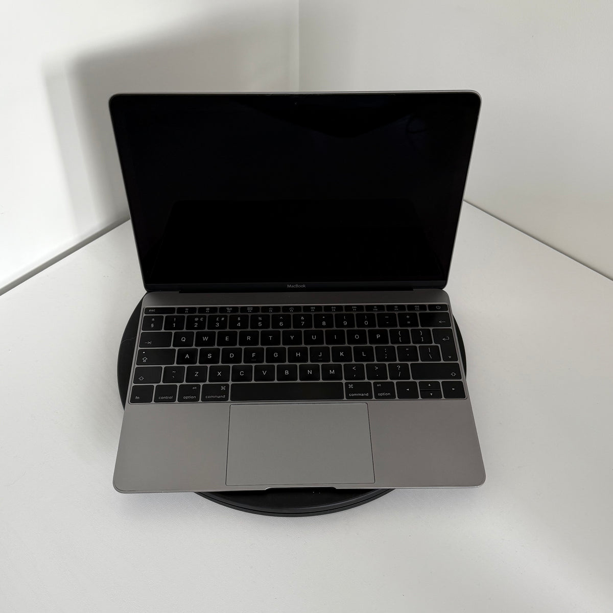 Apple MacBook 12" (2016) | Intel Core m5 | 8GB RAM | 512GB SSD | Space Grey | Grade B
